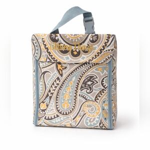 Thirty-One Hanging Traveler Bag in the Parisian Garden Pattern